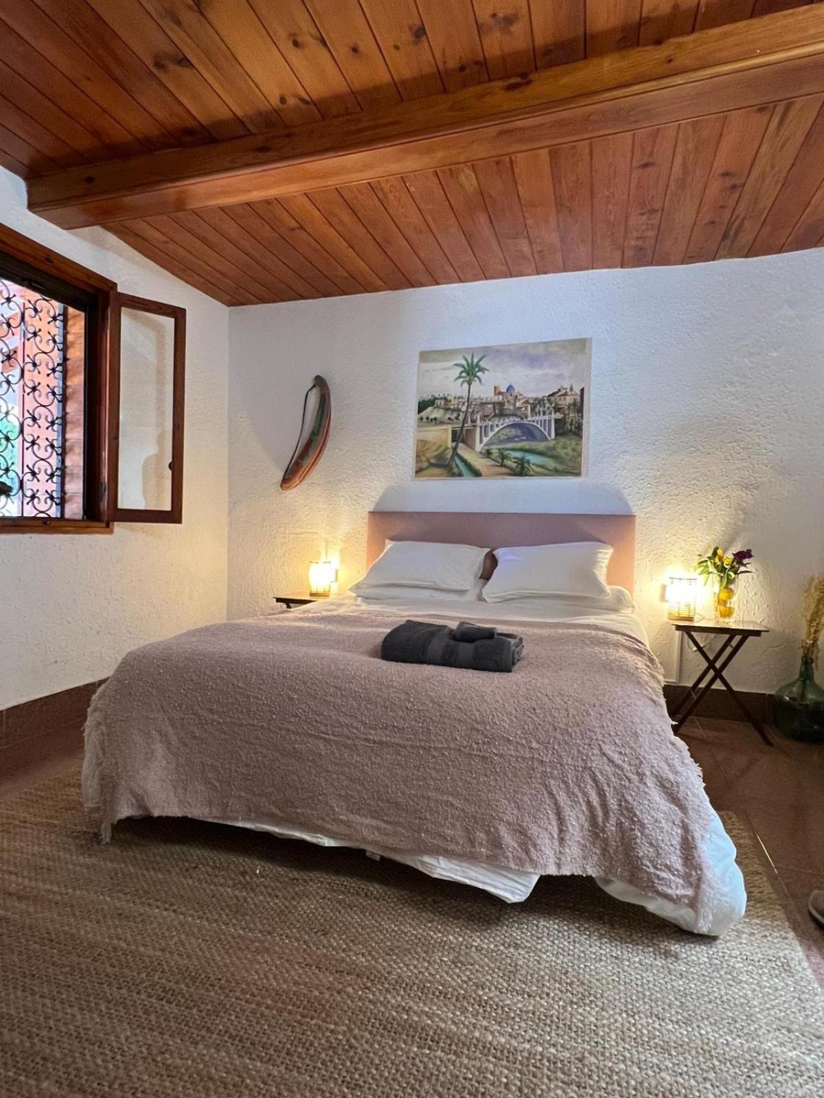 Pink Lemon House Bed & Breakfast Elche Exterior photo